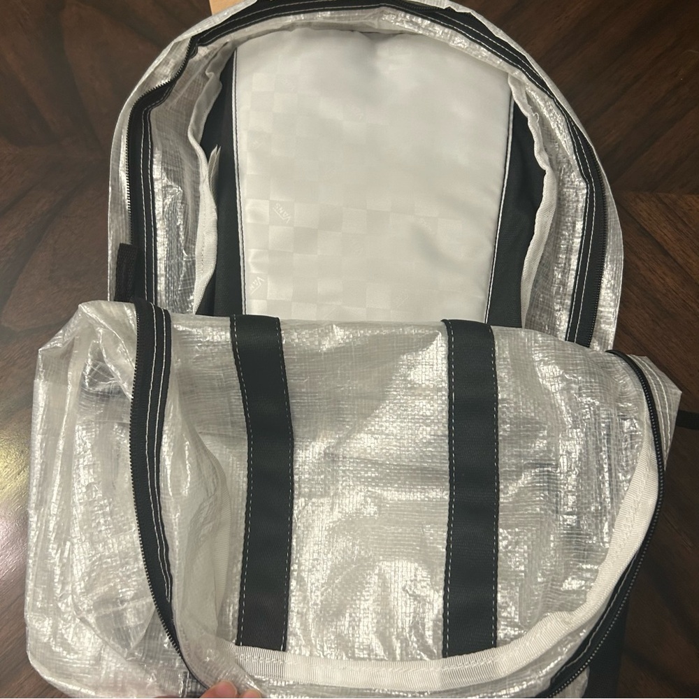 New Vans Women's Realm Backpack (Clear, One Size) - Picture 6 of 9